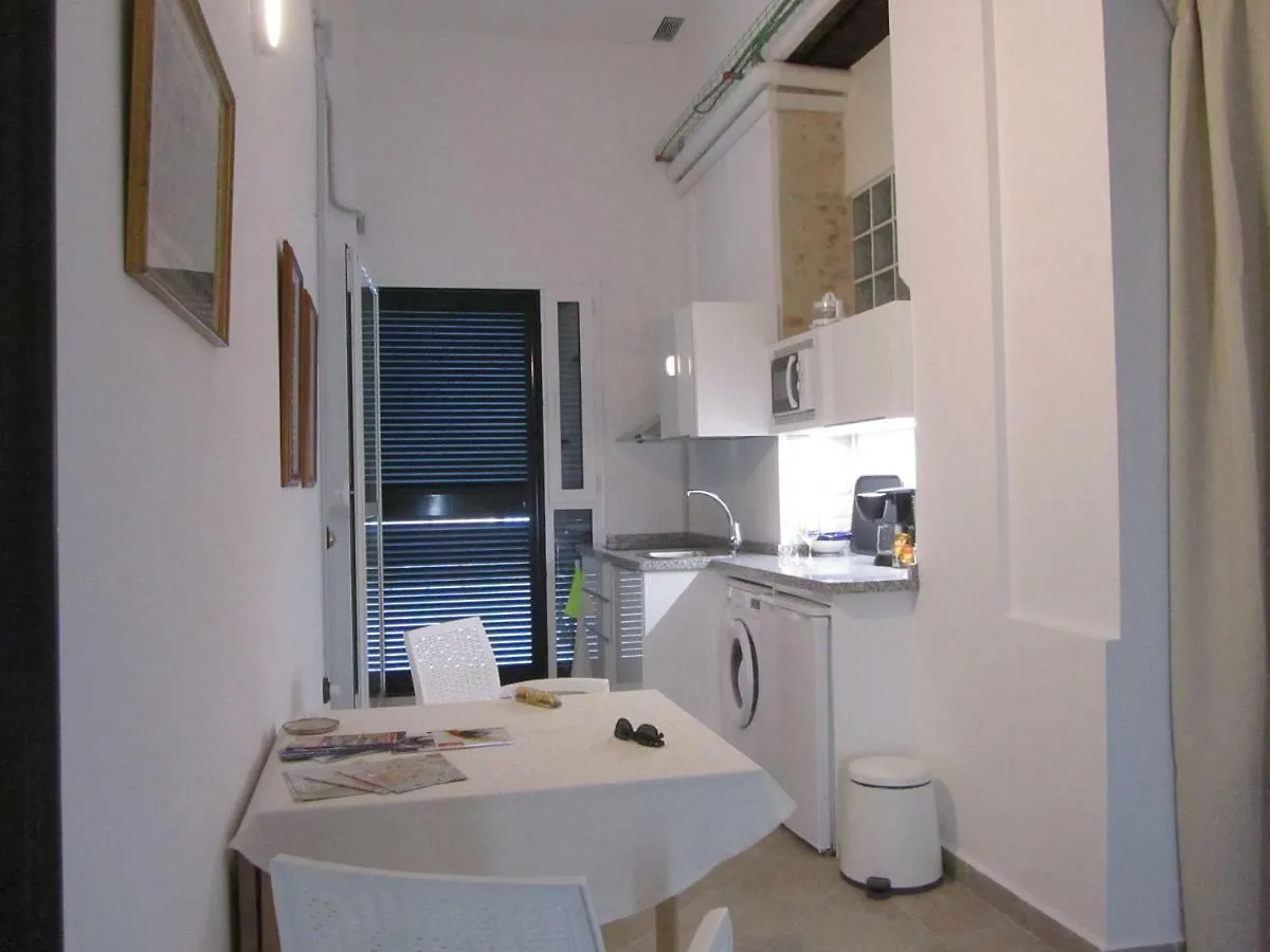 Villa Amalia Suites Málaga 0*,